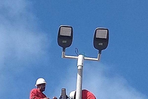 LED Strata Lumo Projekto En Brazilo