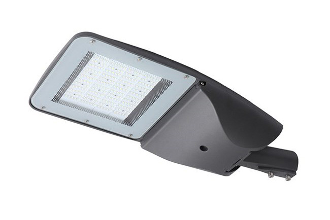 Kiel fari bonan laboron de stratlampo akvorezista?